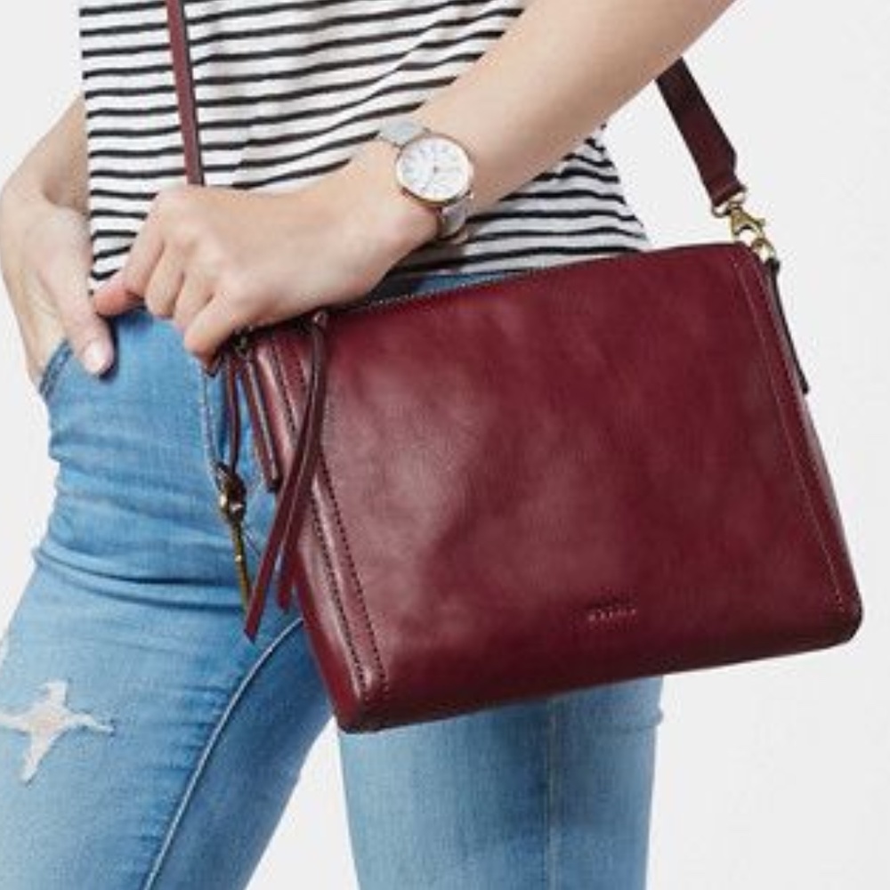 Red Leather Fossil Crossbody (Brass Metals)
